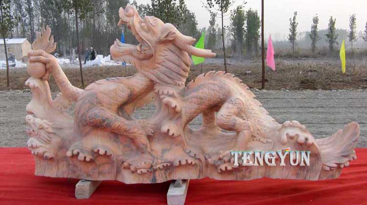 Patung naga marmer Cina (1)