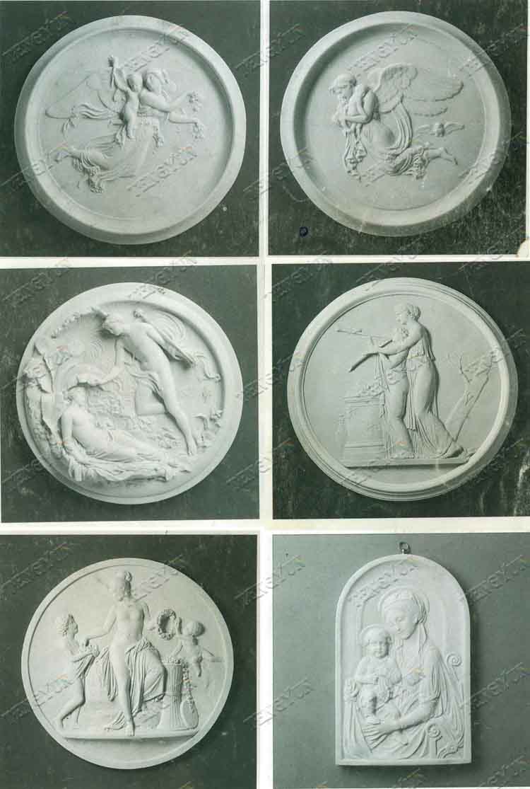 Manus parietis marmorei sculpti subsidio (4).
