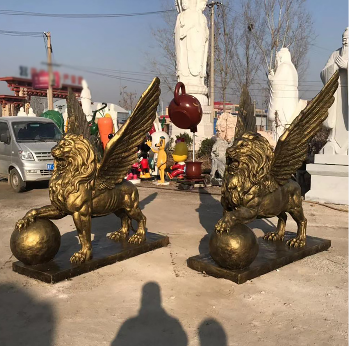 Large Size Fiberglass Pair Of Flying Lion Scu (၄) ၁