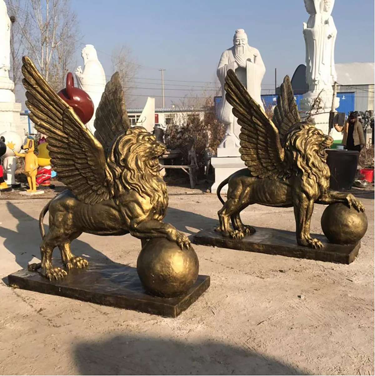Large Size Fibreglass Pair Of Flying Lion Sculp (1) 1