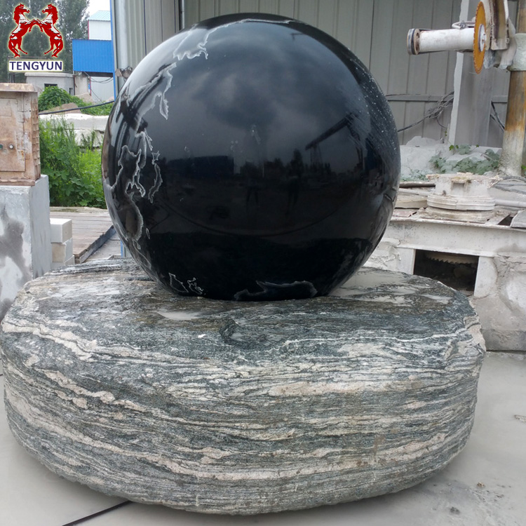 Odkryty duży rozmiar czarnego granitu Obrotowa fontanna Fengshui Sphere (2)
