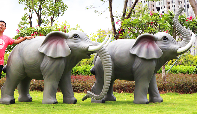 Esculturas de elefantes de fibra de vidro de Tengyun (4)