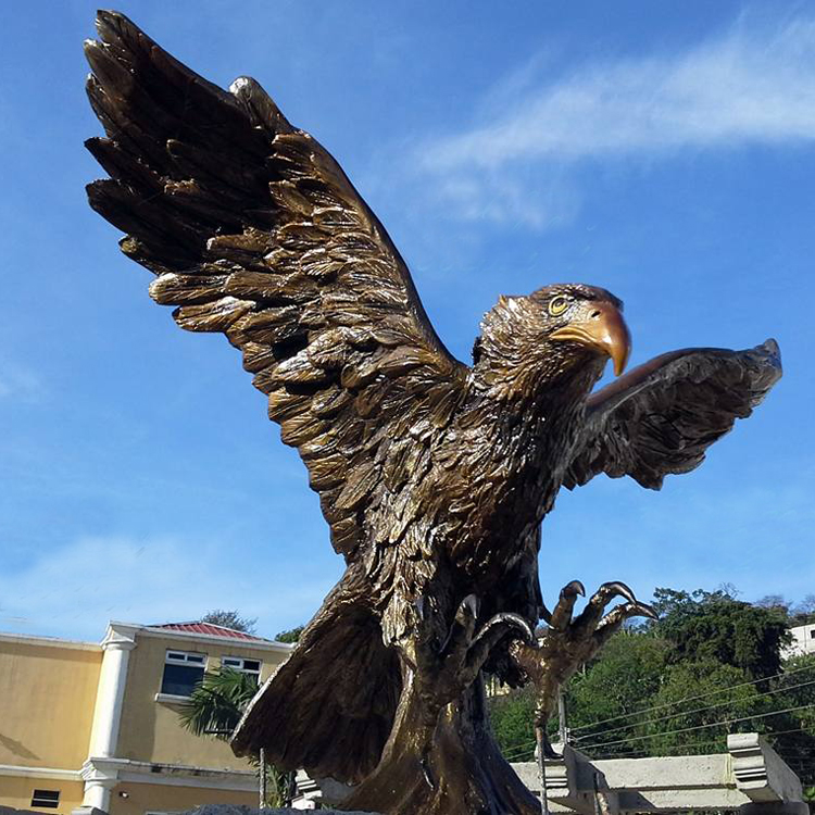 Bronze Eagle Statues: Timeless Symbols of Strength for Indoor and Outdoor Spaces