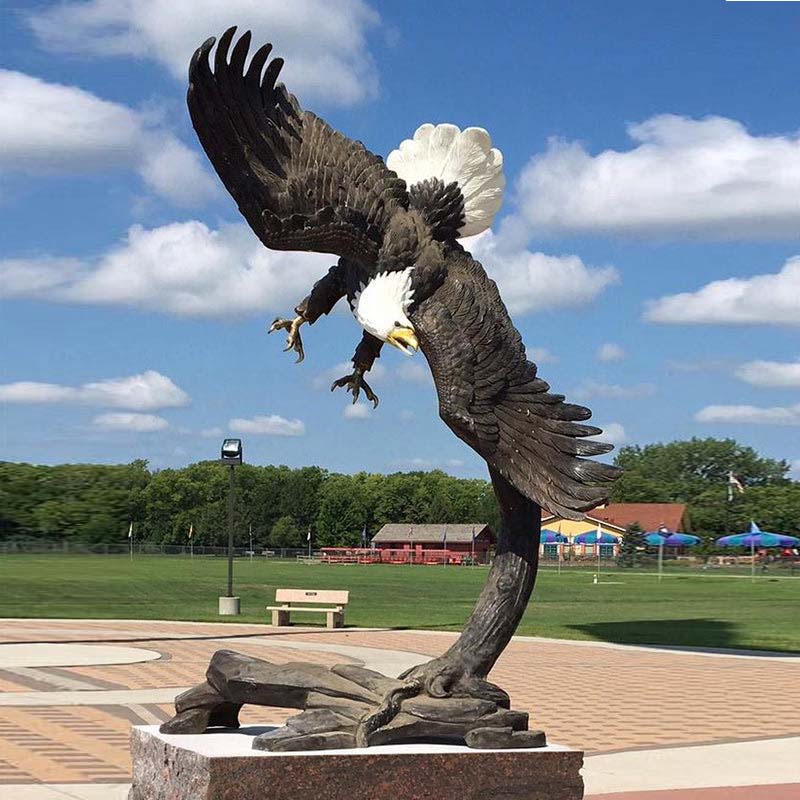 Bronze Eagle Statues: Timeless Symbols of Strength for Indoor and Outdoor Spaces