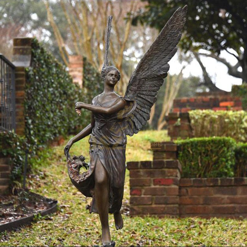 Angel Flying Statue &#038; Garden Figurines: Serene Additions to Outdoor Spaces