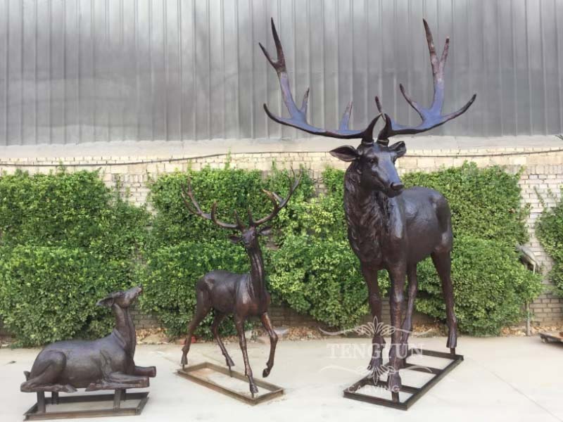 Bronze Deer: Timeless Sculptural Accents for Elevating Outdoor and Indoor Spaces