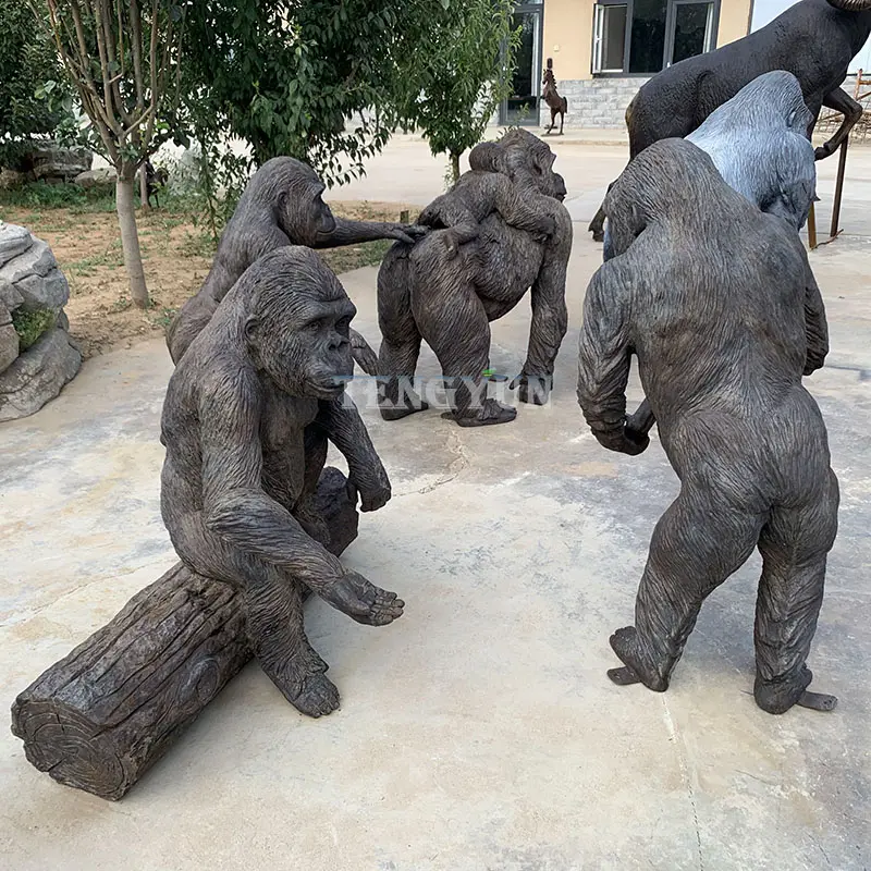 Garden Zoo Decorative Life Size Cast Bronze Gorilla Sculpture For Sale