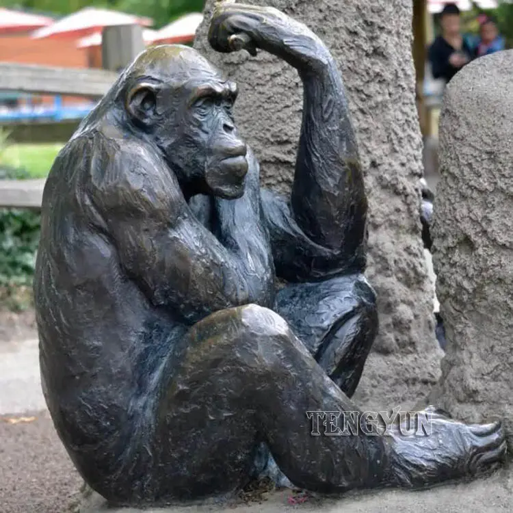 Outdoor Decoraive Life Size Sitting Bronze Monkey Sculpture Metal Animal Statue