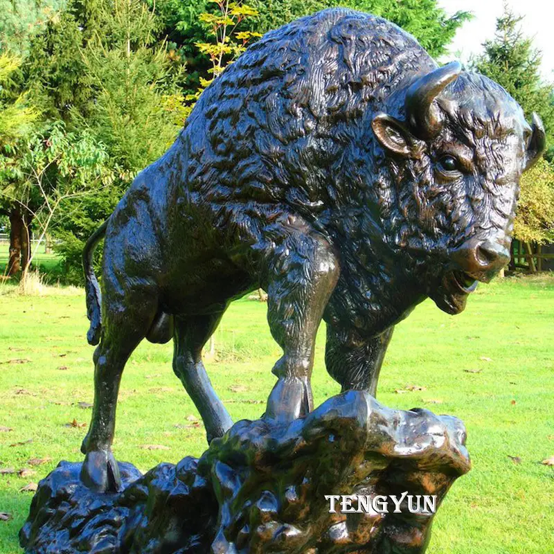 Park Decorative Life Size Metal Bronze Buffalo Statue Bronze Bison Sculpture For Decoration