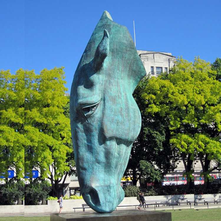 bronze horse head 4