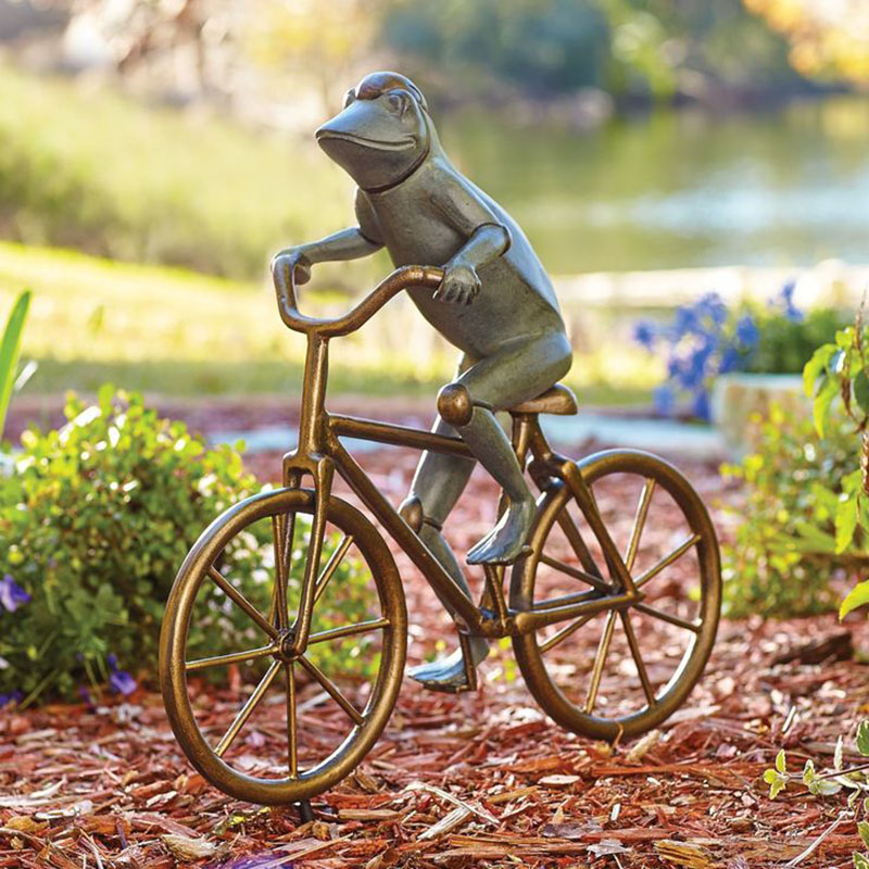 https://www.firststatue.com/garden-ornament-frog-ride-a-bike-small-bronze-sculpture-for-sale-product/