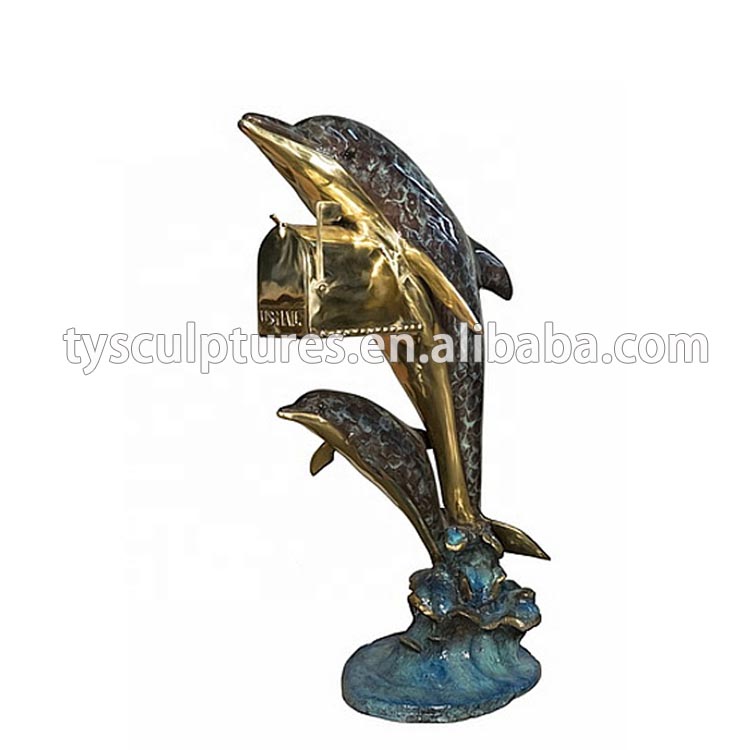 mailbox statue (3)