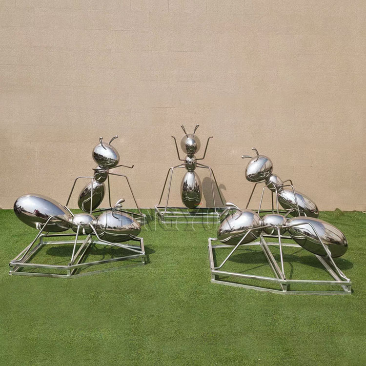 Hot sale big size metal ant sculpture mirror polished stainless steel ant sculptures