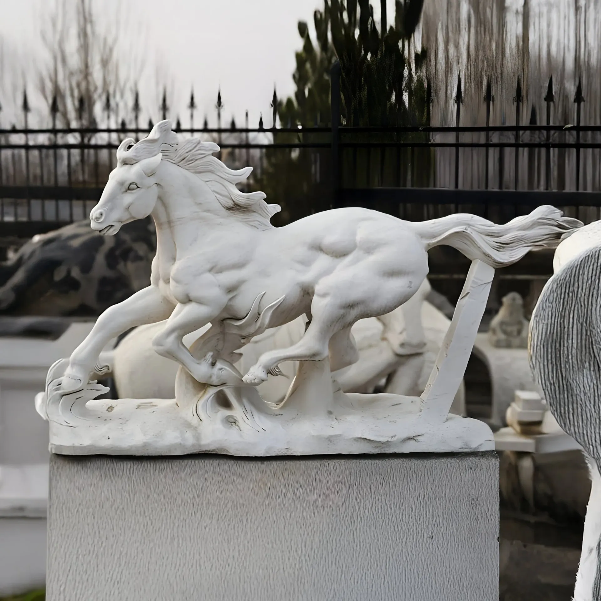 &lt;trp-post-container data-trp-post-id=&#039;10992&#039;&gt;Small Size White Marble Running Horse Sculpture for Sale&lt;/trp-post-container&gt;