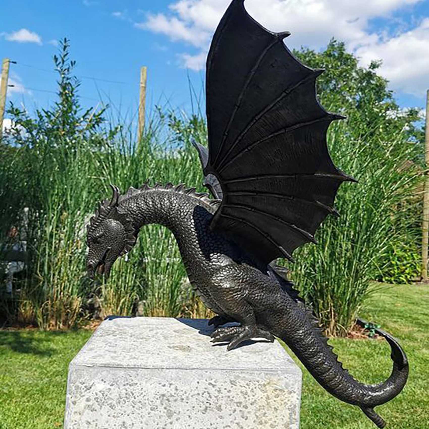 Medieval winged dragon sculpture garden flying bronze dragon statue water fountain (4)