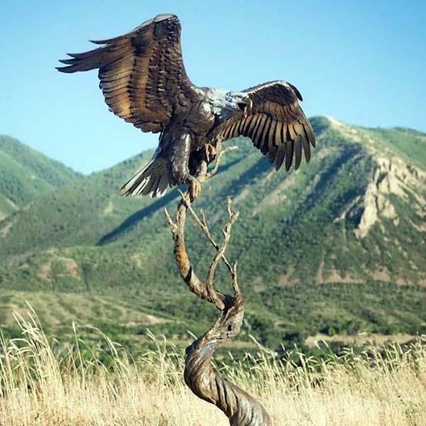 bronze eagle decoration