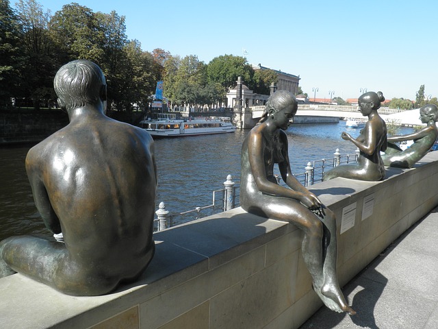 bronze nude statue (30)