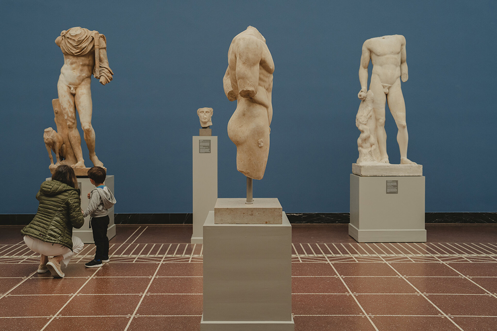 headless Roman statues