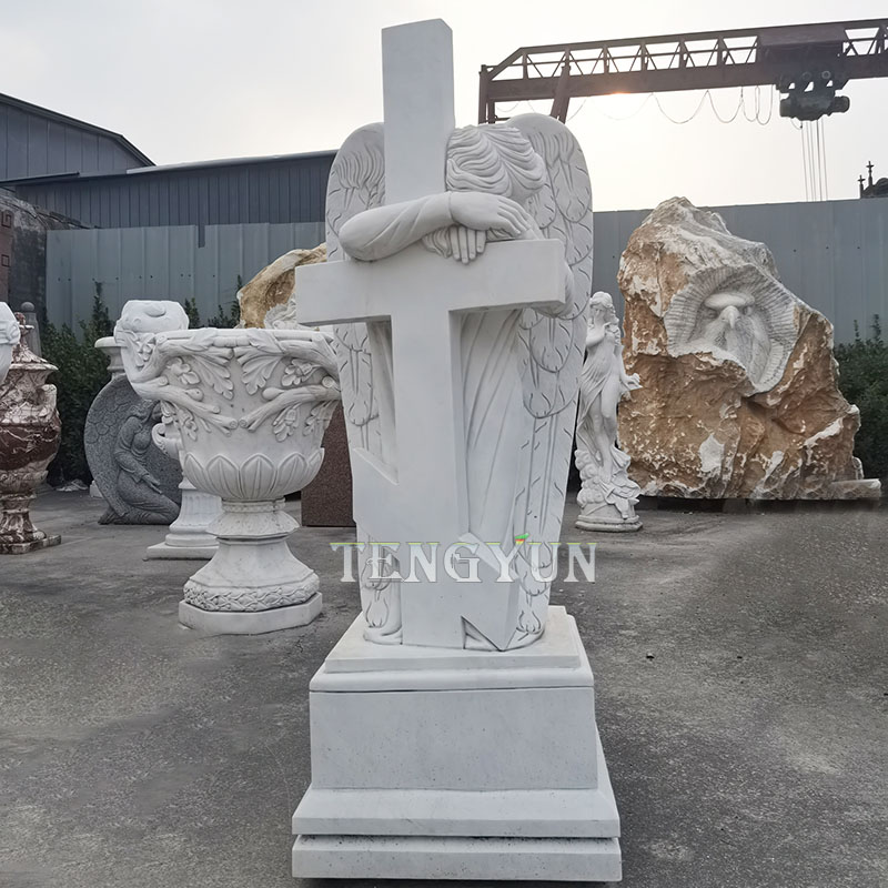 kneeling weeping sad marble angel with cross for cemetery(5)