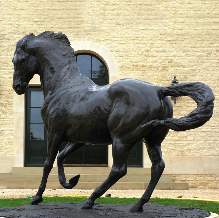 life size bronze horse (2)