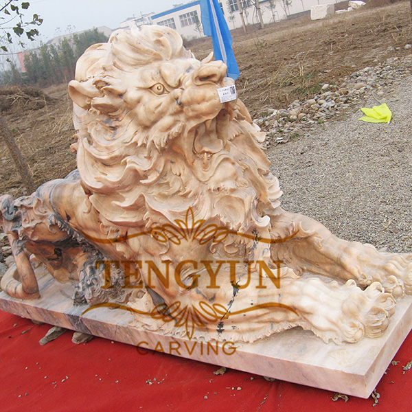 lying lion sculpture