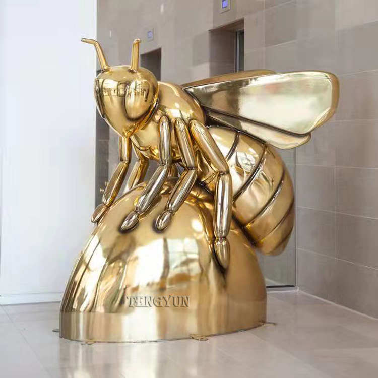 stainless steel bee sculpture  (5)
